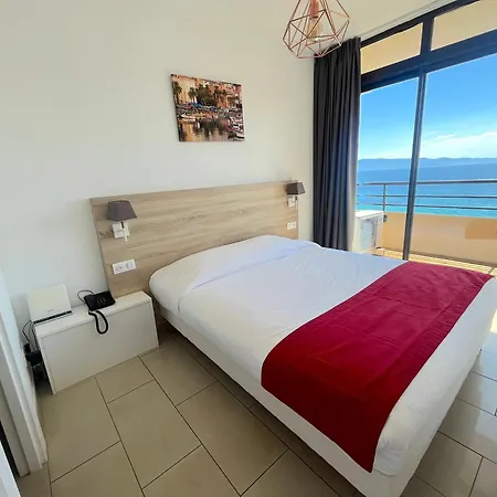 Apartment T2 Avec Piscine Chauffee - Vue Exceptionnelle- Les Calanques Routes Des Sanguinaires- Parking Inclus & Wifi