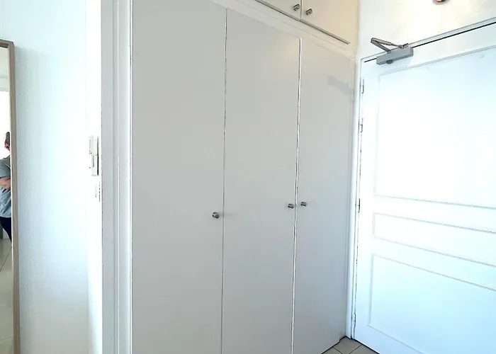 Apartment L'azur Des Calanques - T2 Avec Piscine Chauffee & Vue Exceptionnelle- Parking & Wifi *